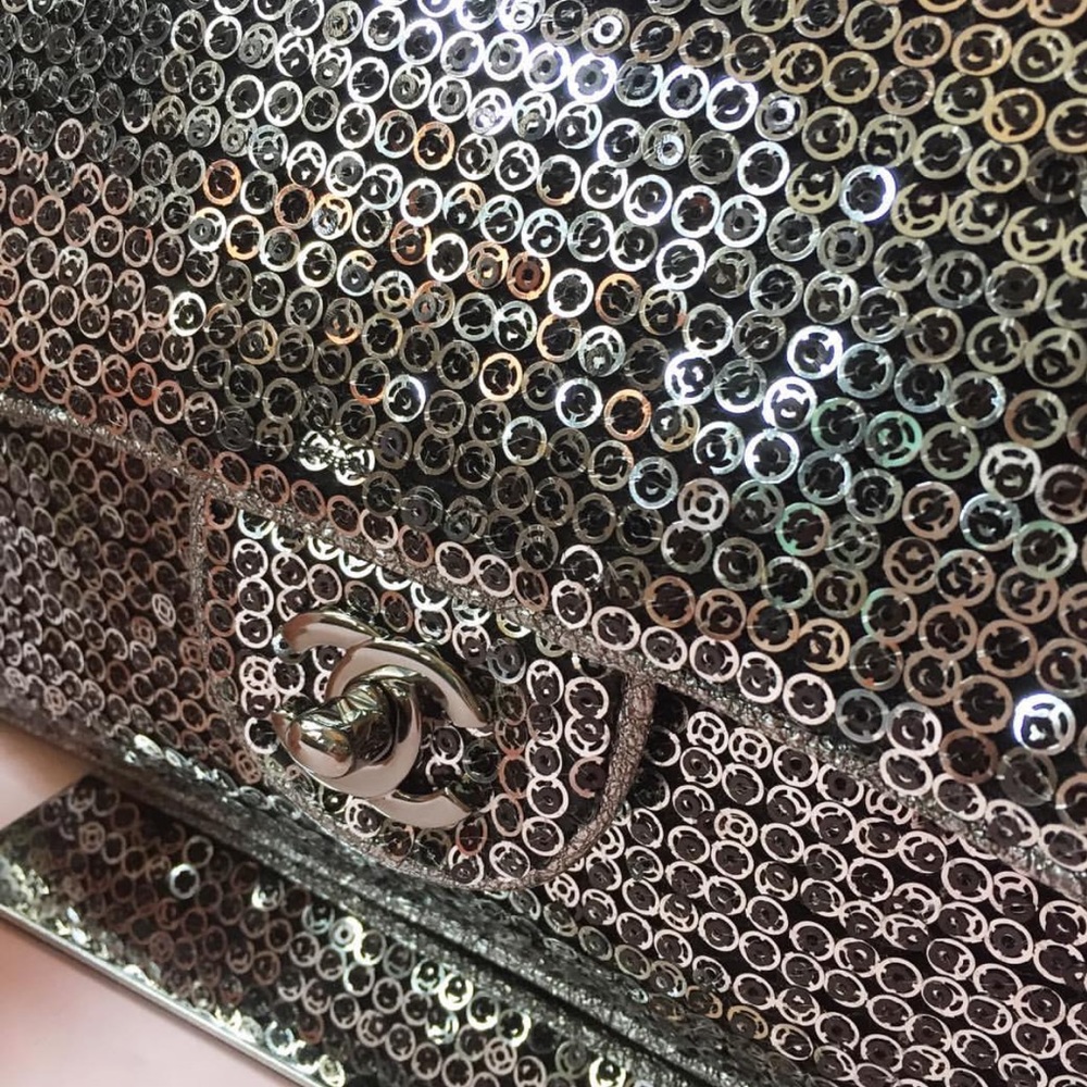 Chanel Classic Sequins Medium Double Flap - Picture 4 of 16